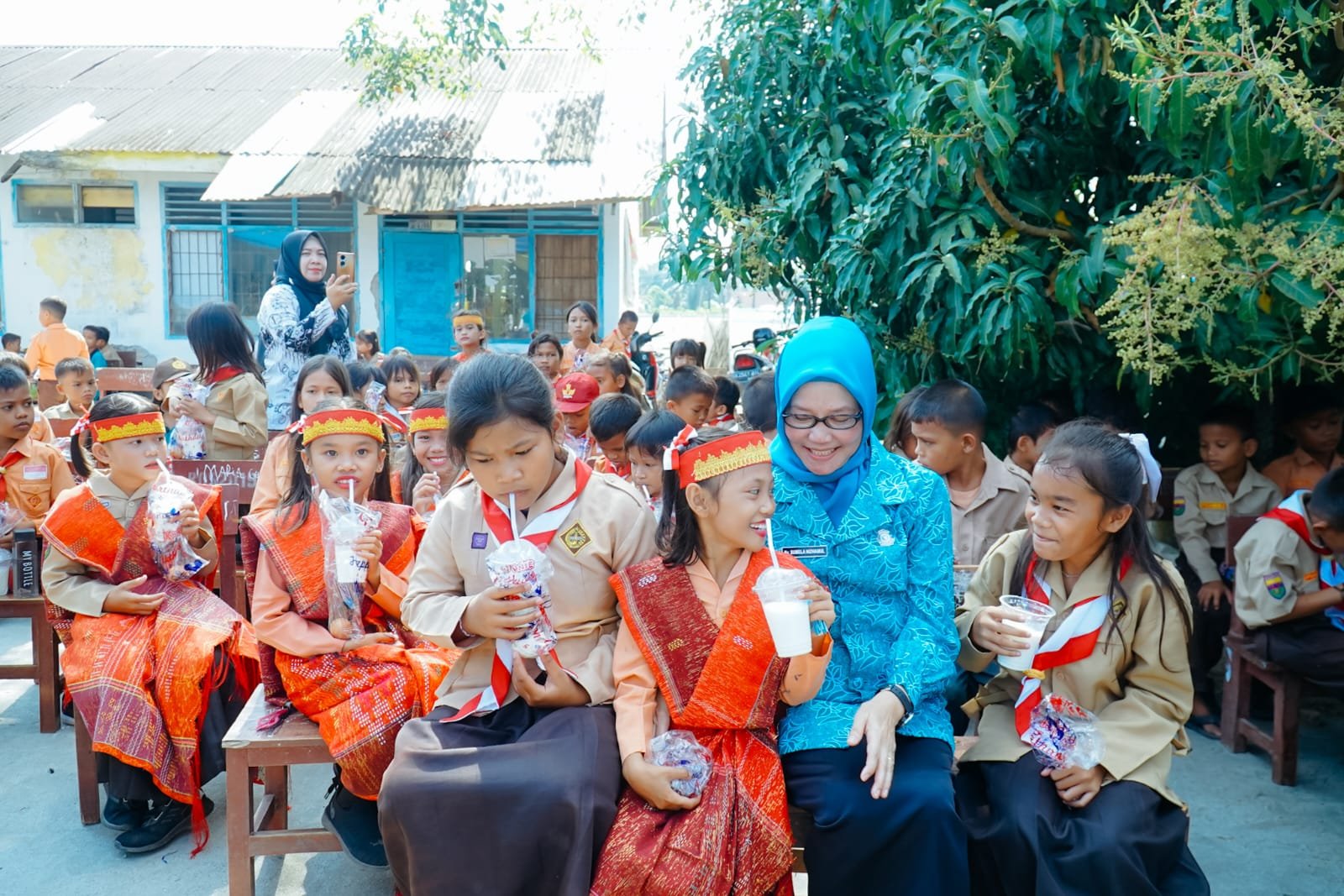 Dukung Peningkatan Gizi Anak, Pj. Ketua TP PKK Pantau dan Membina Pemberian Makanan Tambahan