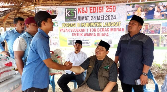 KSJ Pusat Gelar Pasar Sedekah 1,5 Ton Beras Murah di Langkat