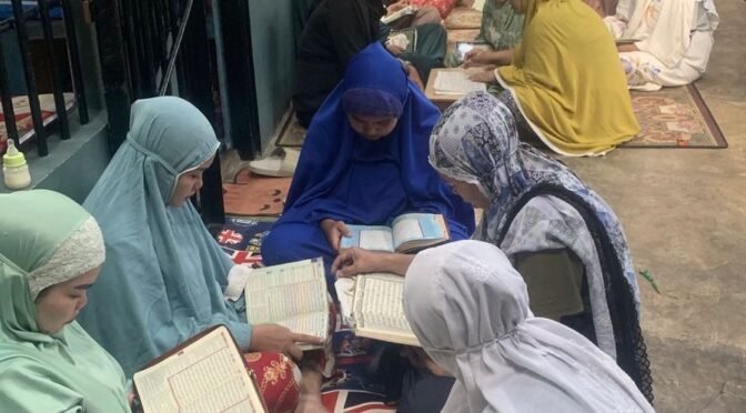 Tingkatkan Pengetahuan Warga Binaan Wanita, Lapas Labuhan Ruku Gelar Kegiatan Belajar Membaca Al qur’an