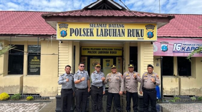 Kalapas Labuhan Ruku Sambangi Polsek, Tingkatkan Sinergitas Keamanan Lapas