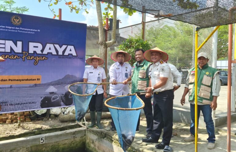 Panen Raya Serentak, Lapas Labuhan Ruku Tegaskan Komitmen Dukung Ketahanan Pangan Nasional dan Solidaritas Sosial