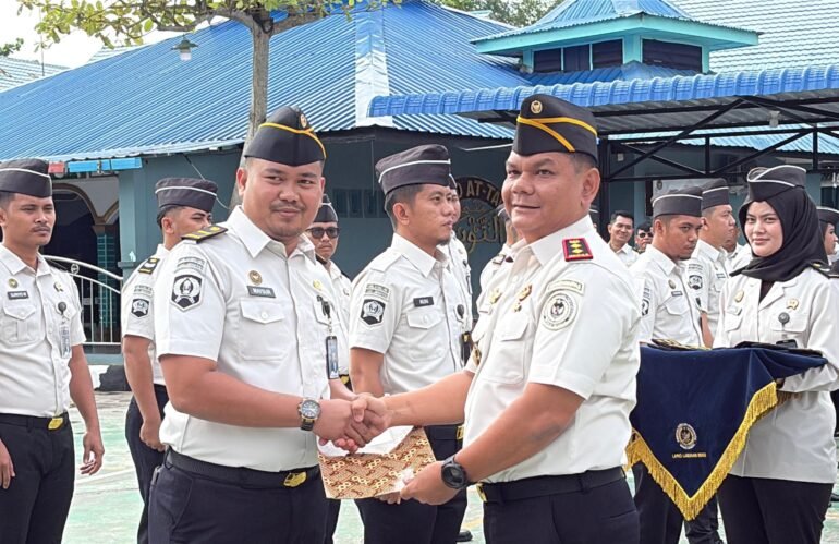 Integritas Jadi Sorotan! Kalapas Labuhan Ruku Sematkan Kenaikan Pangkat kepada 22 ASN